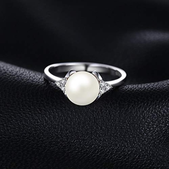 Jewelry - Freshwater Cultured Pearl Ring